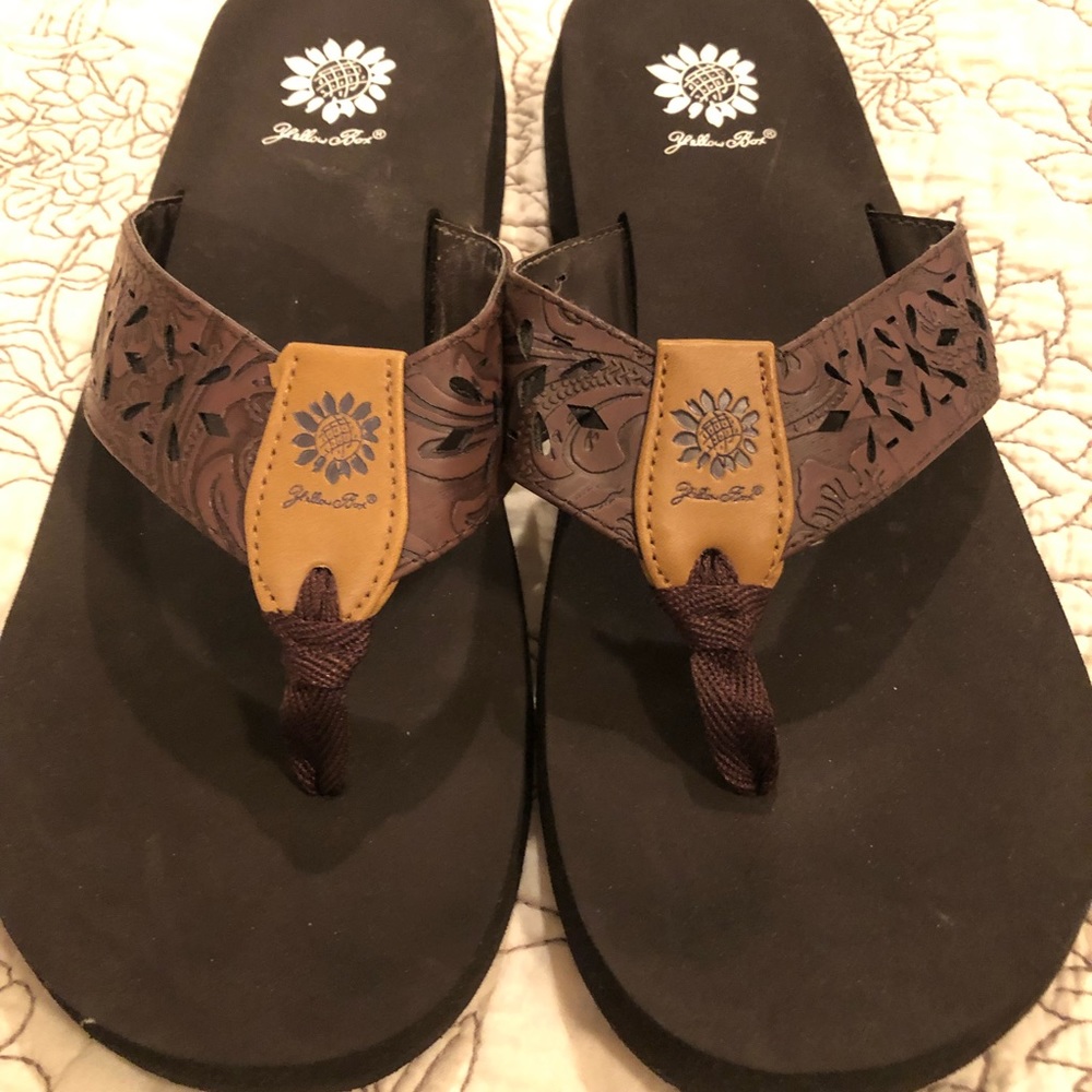 Yellow Box Flipflops